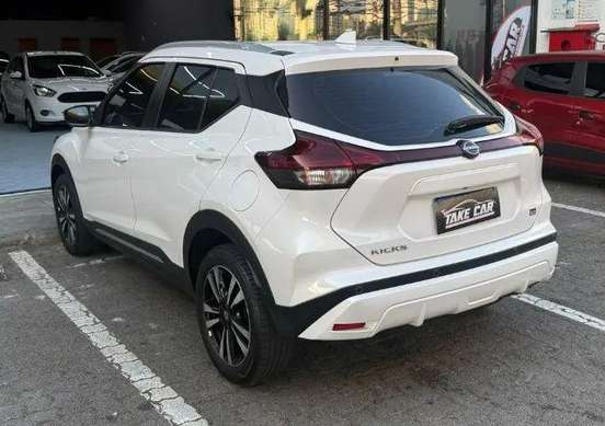 NISSAN-KICKS-2024