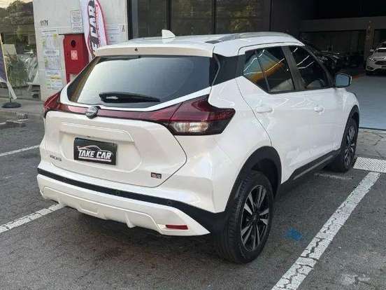 NISSAN-KICKS-2024