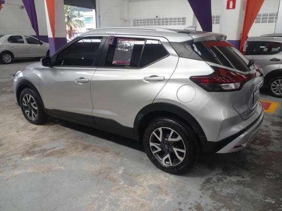 NISSAN-KICKS-2024