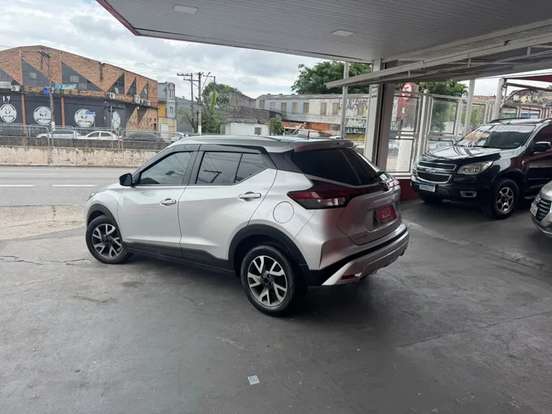 NISSAN-KICKS-2023