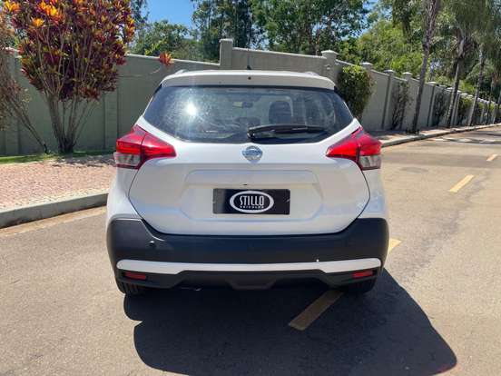 NISSAN-KICKS-2016
