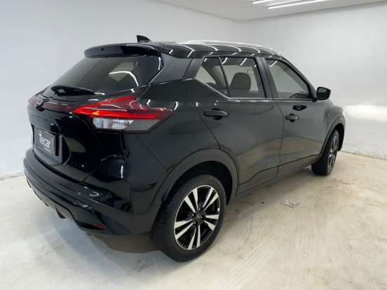 NISSAN-KICKS PLAY-2025