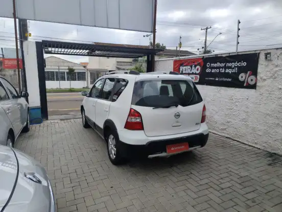 NISSAN-LIVINA-1.8 SL X-GEAR 16V FLEX 4P AUTOMÁTICO NISSAN-LIVINA-2012