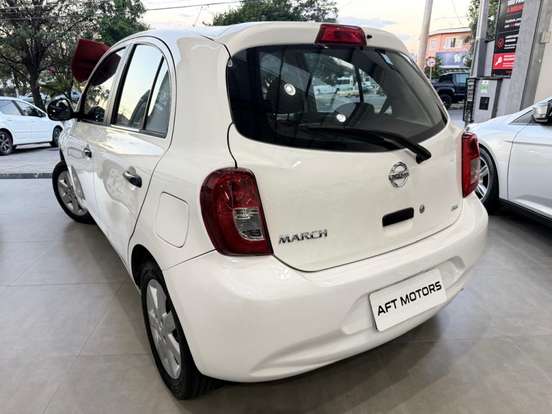 NISSAN-MARCH-2015