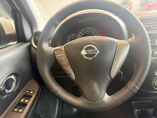 NISSAN-MARCH-2017