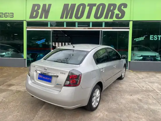 NISSAN-SENTRA-2012