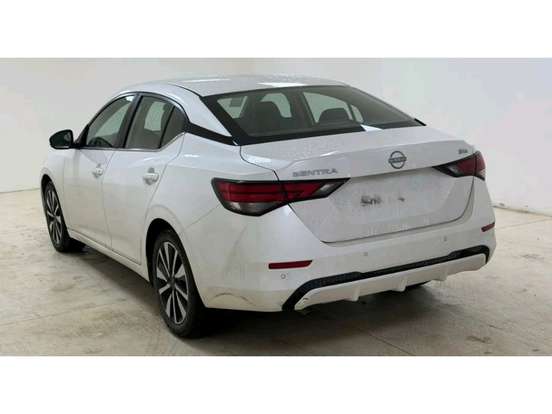 NISSAN-SENTRA-2024