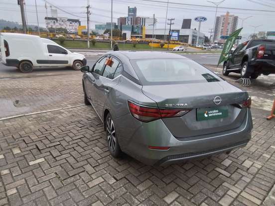 NISSAN-SENTRA-2025
