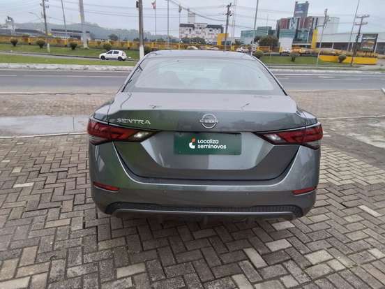 NISSAN-SENTRA-2025