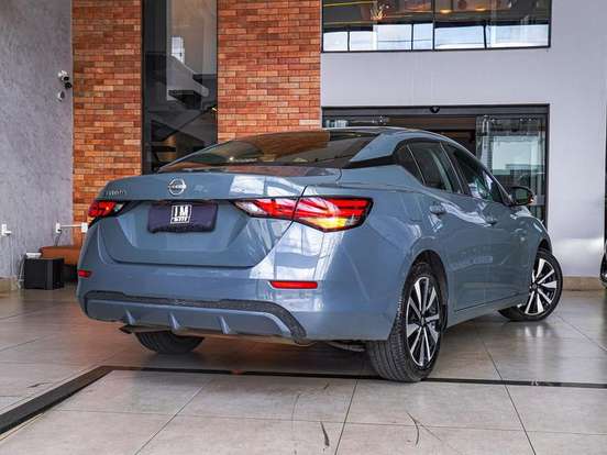 NISSAN-SENTRA-2024