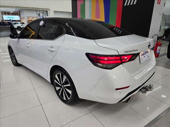 NISSAN-SENTRA-2023