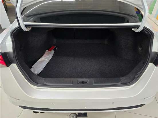 NISSAN-SENTRA-2023