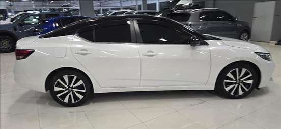NISSAN-SENTRA-2024