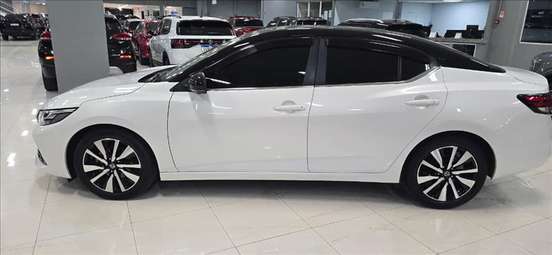 NISSAN-SENTRA-2024