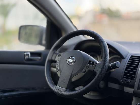 NISSAN-SENTRA-2011