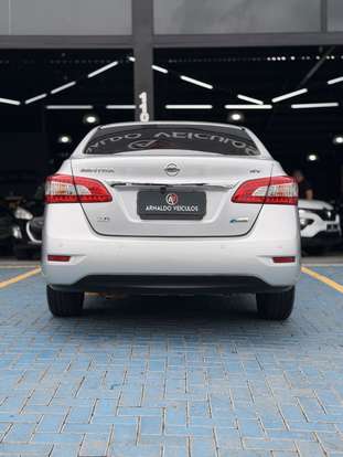 NISSAN-SENTRA-2.0 SV 16V FLEX 4P AUTOMÁTICO NISSAN-SENTRA-2013
