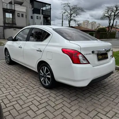 NISSAN-VERSA-1.6 16V FLEXSTART SL 4P XTRONIC NISSAN-VERSA-2017