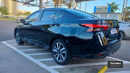 NISSAN-VERSA-2023