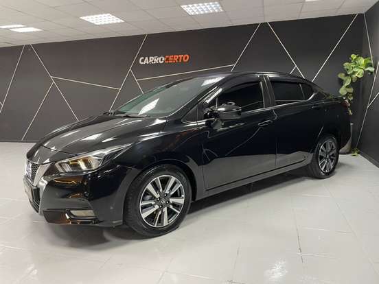 NISSAN-VERSA-2020