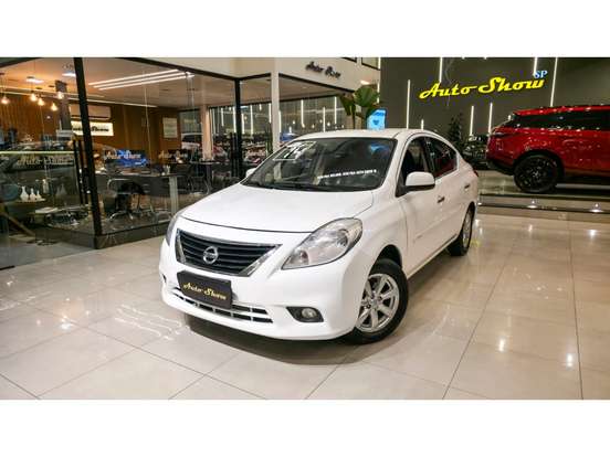 NISSAN-VERSA-2013
