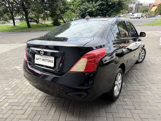 NISSAN-VERSA-2013