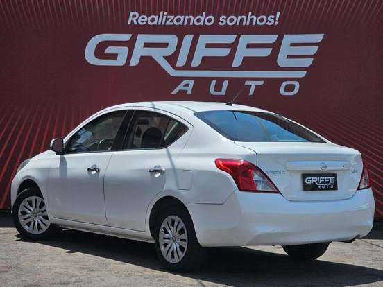 NISSAN-VERSA-1.6 16V FLEX SV 4P MANUAL NISSAN-VERSA-2013