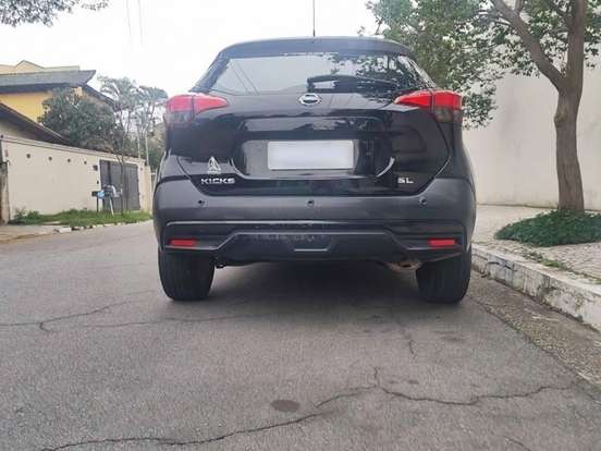 NISSAN-KICKS-2020