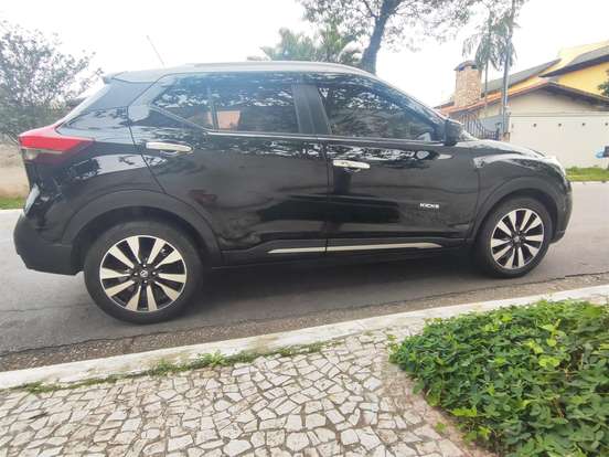 NISSAN-KICKS-2020