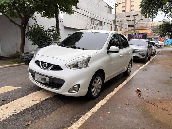 NISSAN MARCH 1.6 SV 16V FLEX 4P MANUAL