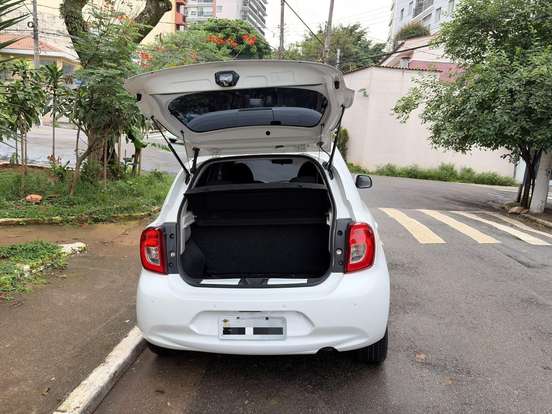 NISSAN-MARCH-1.6 SV 16V FLEX 4P MANUAL NISSAN-MARCH-2014