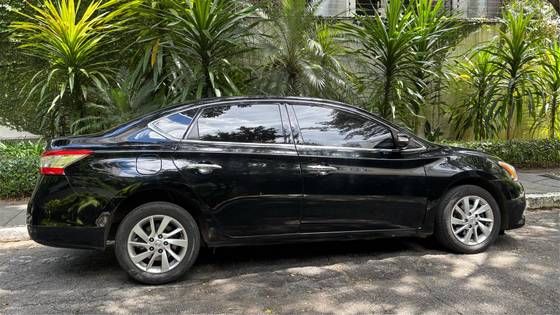 NISSAN SENTRA 2.0 SV 16V FLEX 4P AUTOMÁTICO