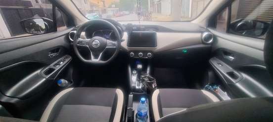 NISSAN-VERSA-2022