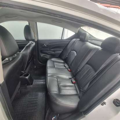 NISSAN-VERSA-2017
