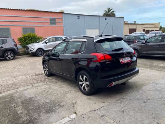 PEUGEOT-2008-2015