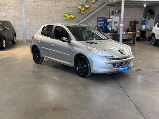 PEUGEOT-207-1.4 XR 8V FLEX 4P MANUAL PEUGEOT-207-2011