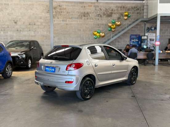 PEUGEOT-207-2011