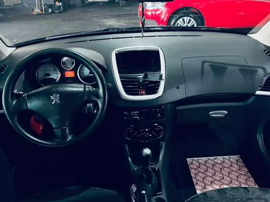 PEUGEOT-207-1.4 XR PASSION SPORT 8V FLEX 4P MANUAL PEUGEOT-207-2011