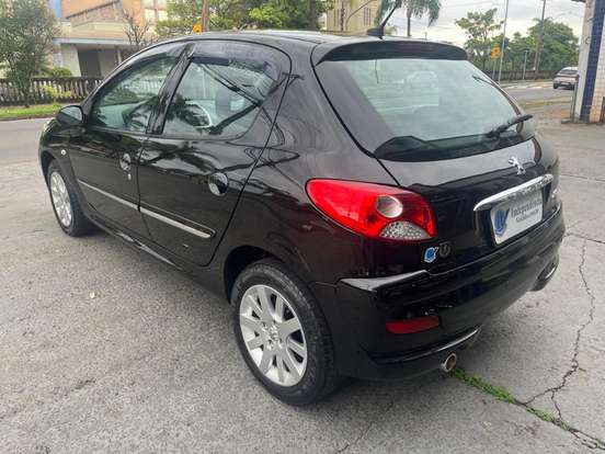PEUGEOT-207-2011