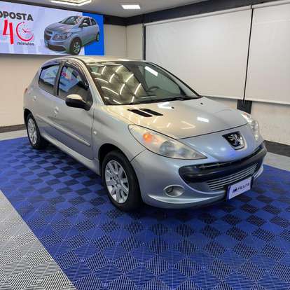 PEUGEOT-207-2011