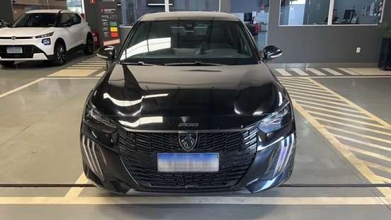PEUGEOT-208-2024