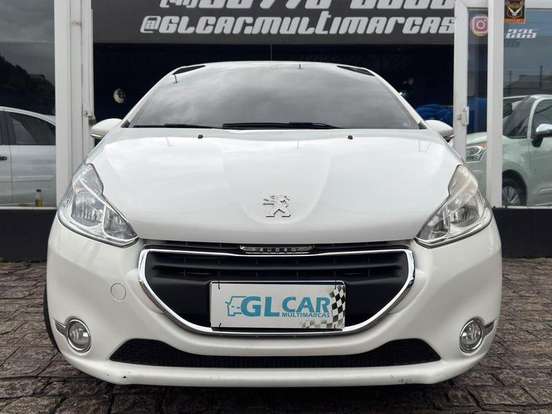 PEUGEOT-208-2014