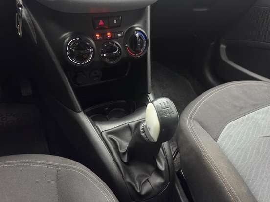 PEUGEOT-208-2014