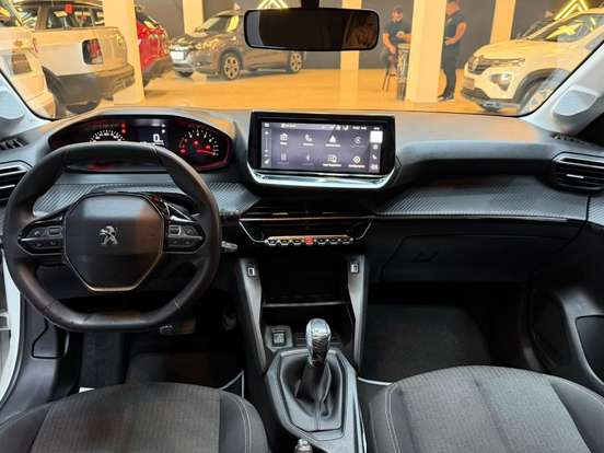 PEUGEOT-208-2023