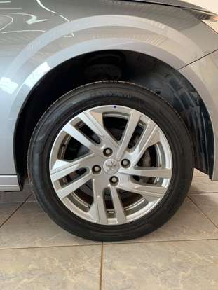 PEUGEOT-208-1.6 16V FLEX ACTIVE AT6 PEUGEOT-208-2023