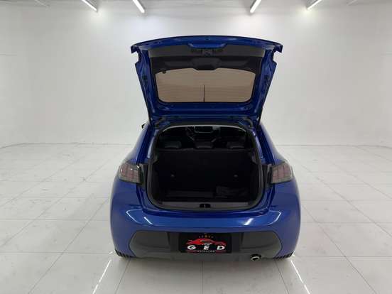 PEUGEOT-208-2022
