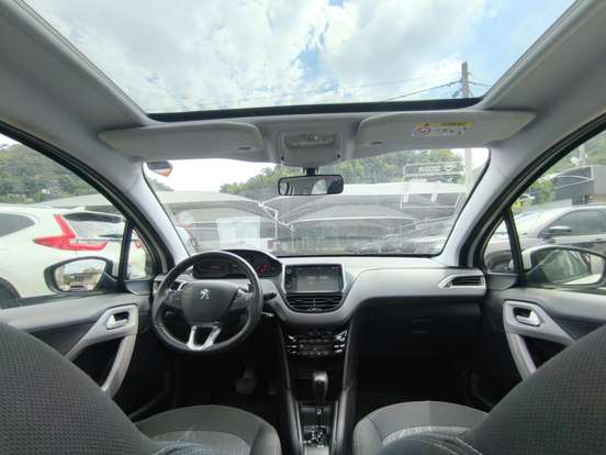 PEUGEOT-208-1.6 ALLURE 16V FLEX 4P AUTOMÁTICO PEUGEOT-208-2016