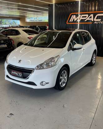 PEUGEOT-208-2015
