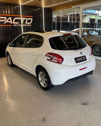PEUGEOT-208-2015