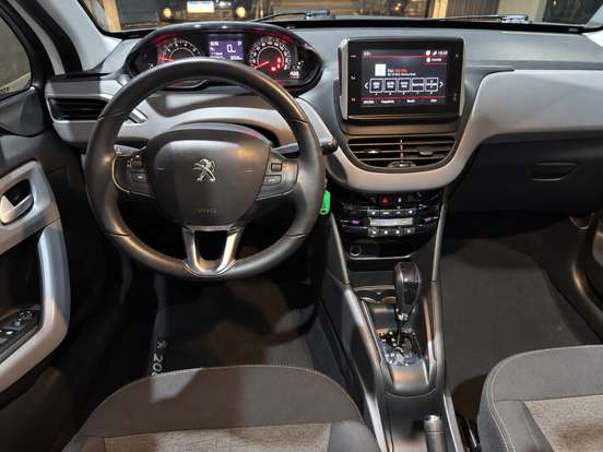PEUGEOT-208-1.6 ALLURE 16V FLEX 4P AUTOMÁTICO PEUGEOT-208-2017
