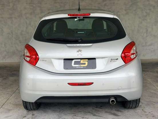 PEUGEOT-208-1.6 GRIFFE 16V FLEX 4P AUTOMÁTICO PEUGEOT-208-2015